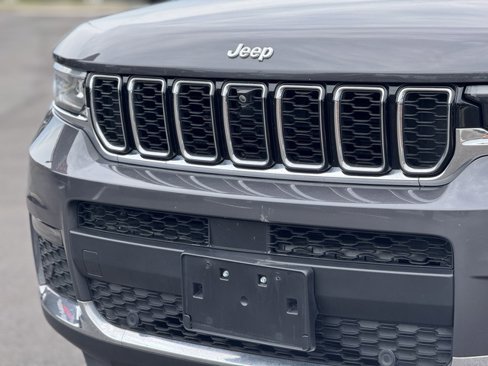 Used 2024 Jeep Grand Cherokee L Limited w/ Luxury Tech Group II image 4
