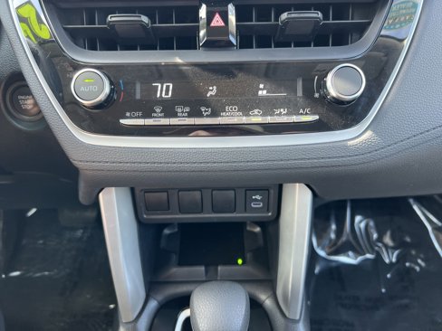 Used 2024 Toyota Corolla Cross LE image 19