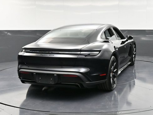 New 2025 Porsche Taycan GTS image 8