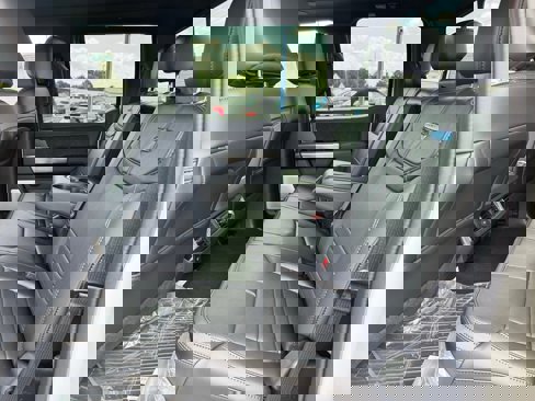 New 2025 Ford F250 Platinum image 35