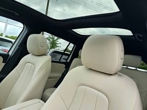 New 2026 Mercedes-Benz GLB 250 4MATIC image 19