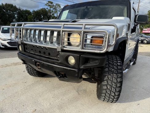 Used 2003 HUMMER H2 w/ Preferred Equipment Group image 10