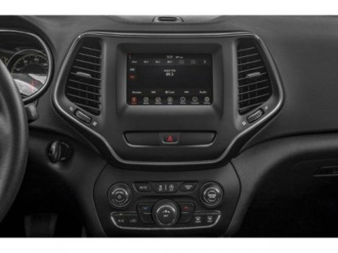 Used 2019 Jeep Cherokee Latitude w/ Popular Appearance Group image 13