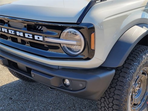 New 2025 Ford Bronco Outer Banks image 11