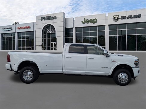 New 2026 RAM 3500 Limited image 2