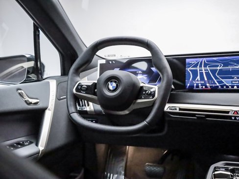 New 2026 BMW iX xDrive60 image 16