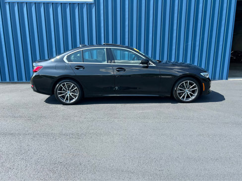Used 2022 BMW 330i xDrive Sedan w/ Driving Assistance Package image 18