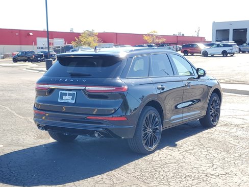 New 2026 Lincoln Corsair Premiere image 4