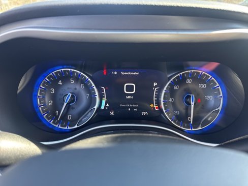 New 2025 Chrysler Voyager LX image 20