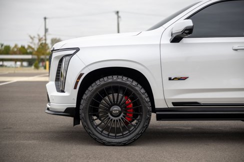 Used 2025 Cadillac Escalade V image 12