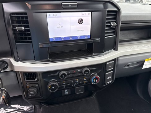 New 2025 Ford F350 4x4 Regular Cab Super Duty image 8