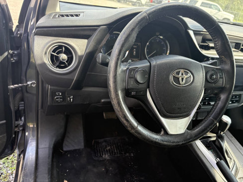 Used 2017 Toyota Corolla SE image 5