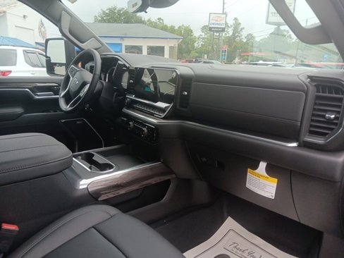 New 2025 Chevrolet Silverado 2500 LTZ w/ LTZ Plus Package image 27