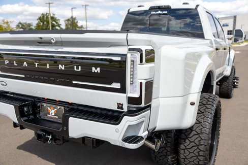 Used 2025 Ford F450 Platinum w/ Platinum Plus Package image 34