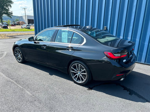 Used 2022 BMW 330i xDrive Sedan w/ Driving Assistance Package image 3