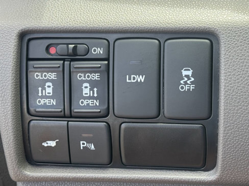 Used 2015 Honda Odyssey Touring image 24