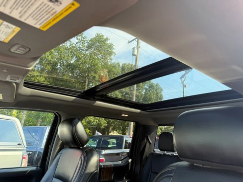 Used 2018 Ford F150 Lariat image 19