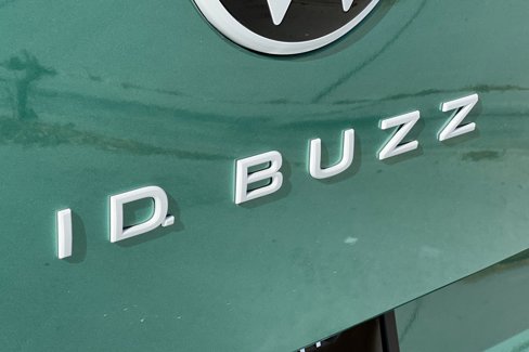 New 2025 Volkswagen ID. Buzz 1st Edition image 28