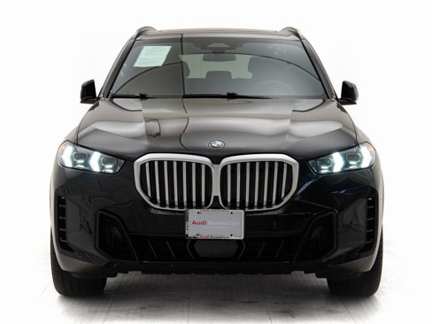 Used 2025 BMW X5 xDrive40i w/ M Sport Package image 28
