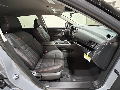 New 2026 Nissan Rogue SV image 17