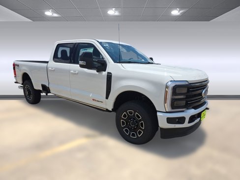 New 2025 Ford F350 Platinum w/ FX4 Off-Road Package image 5