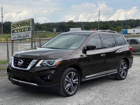 Used 2019 Nissan Pathfinder Platinum image 1