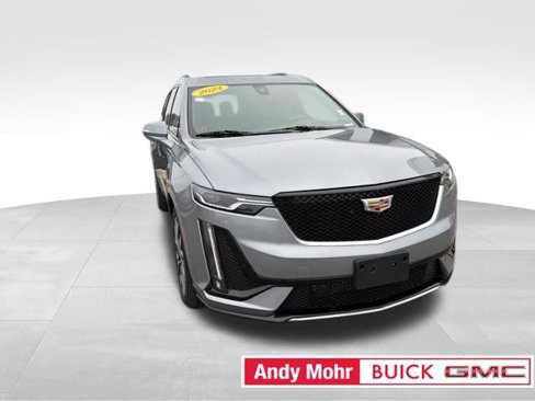 Used 2024 Cadillac XT6 Sport image 17