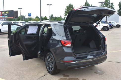 Used 2022 Chevrolet Equinox RS image 18