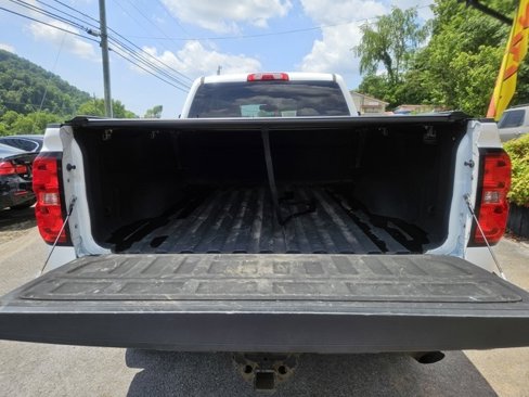 Used 2015 Chevrolet Silverado 2500 LT w/ LT Convenience Package image 11