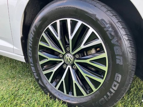 Used 2019 Volkswagen Jetta SEL image 8