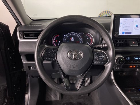 Used 2023 Toyota RAV4 XLE image 7