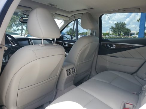 Used 2019 INFINITI Q50 Luxe image 17