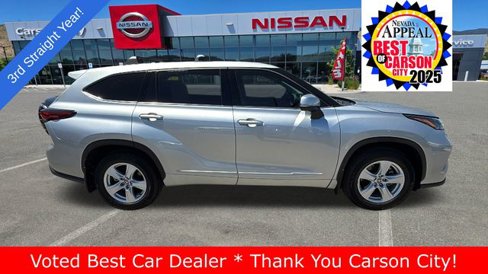 Used 2022 Toyota Highlander L image 2