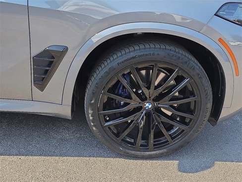 Used 2024 BMW X5 M60i w/ Executive Package image 7