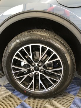 New 2025 Ford Escape SE image 8