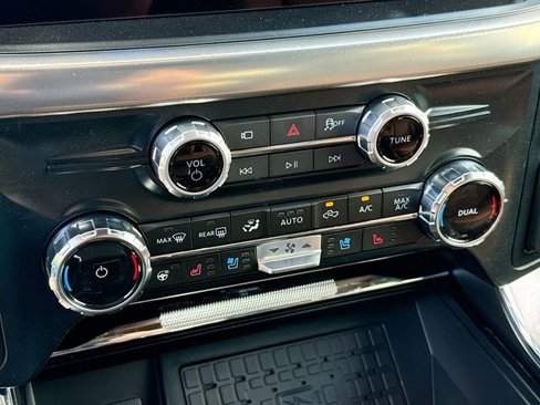New 2025 Ford F150 King Ranch image 16
