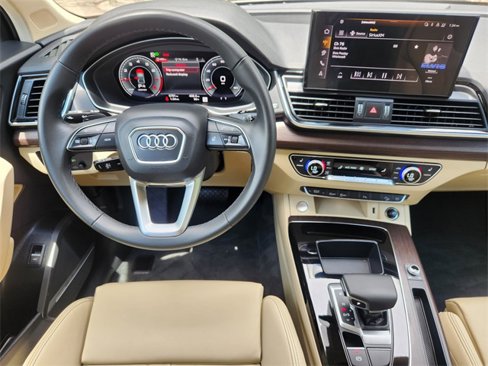 Used 2025 Audi Q5 2.0T Premium Plus w/ Premium Plus Package image 23