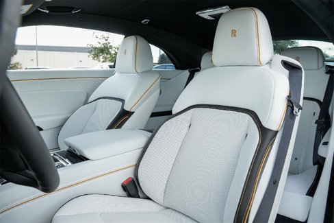 New 2025 Rolls-Royce Spectre Black Badge image 24