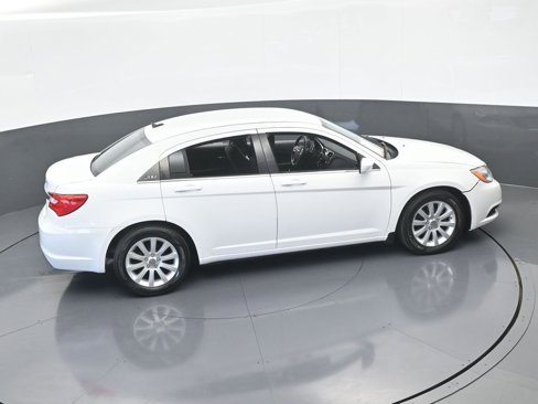 Used 2013 Chrysler 200 Touring image 46