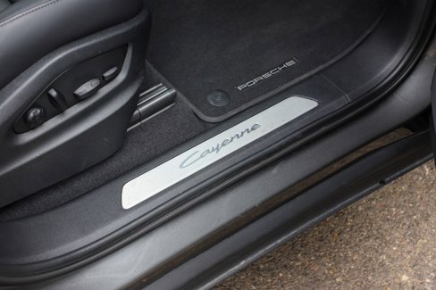 Used 2024 Porsche Cayenne Coupe image 50