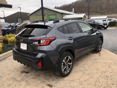 Used 2024 Subaru Crosstrek 2.0i Premium image 5