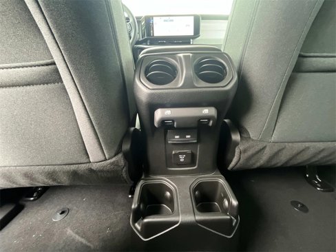 New 2025 Jeep Gladiator Sport image 6
