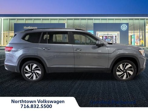 Certified 2024 Volkswagen Atlas SE image 2