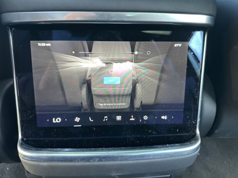 Used 2022 Tesla Model X image 22
