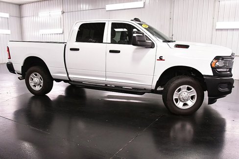 Used 2024 RAM 2500 Tradesman w/ Cold Weather Group image 8