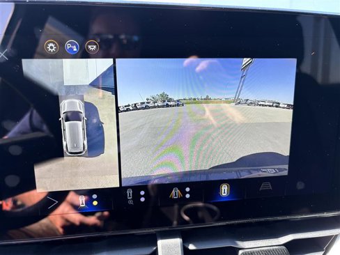 New 2026 Chevrolet Equinox LT w/ Convenience Package II image 14