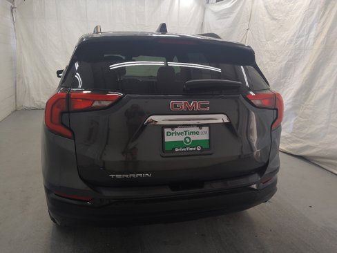 Used 2021 GMC Terrain SLE w/ Driver Convenience Package image 6