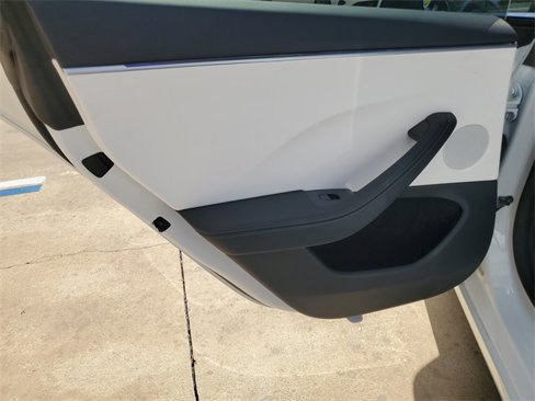 Used 2024 Tesla Model 3 Standard Range image 31