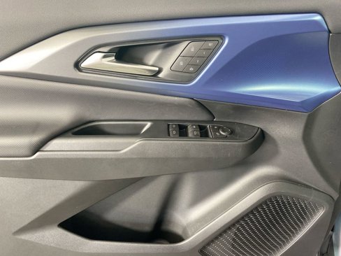 New 2025 Chevrolet Equinox EV LT w/ Convenience Package II image 21