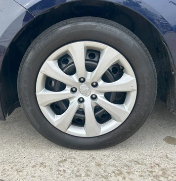 Used 2020 Toyota Corolla LE image 38